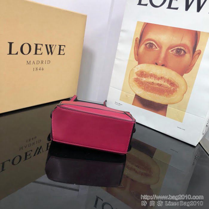 LOEWE羅意威 聖誕明星款 進口小牛皮 mini puzzle手提肩背包 86手提肩背斜挎包68  jdl1211